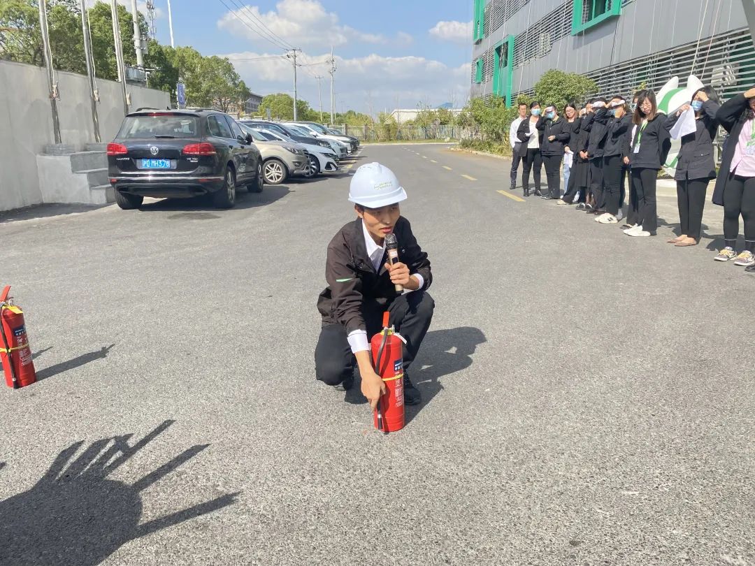 薩震節能空壓機開展消防演練，防患于未然！.jpg
